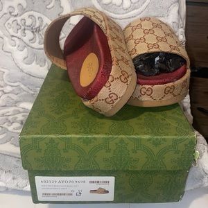 Gucci slides, women’s 6.5, brown, maroon, and tan
